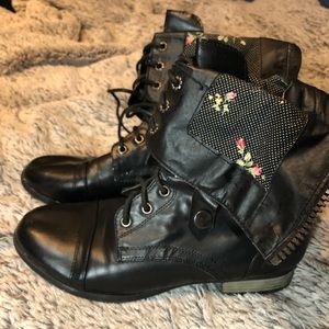 Black/Floral Wet Seal Boots